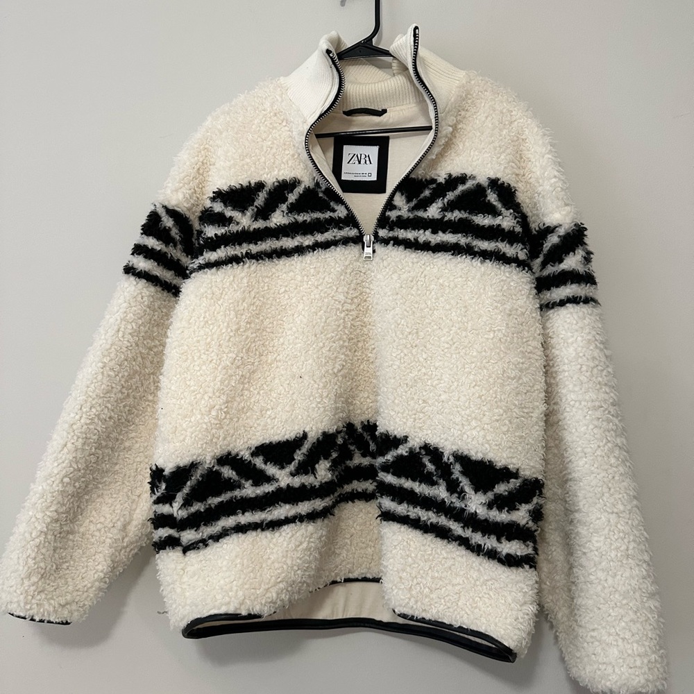 Zara Sweatshirt With Zipper